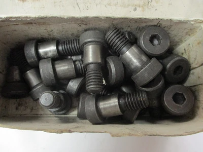 Used D8187633 1 1/2" X 1/2" Hex Socket Head Shoulder Screws (QTY 21)