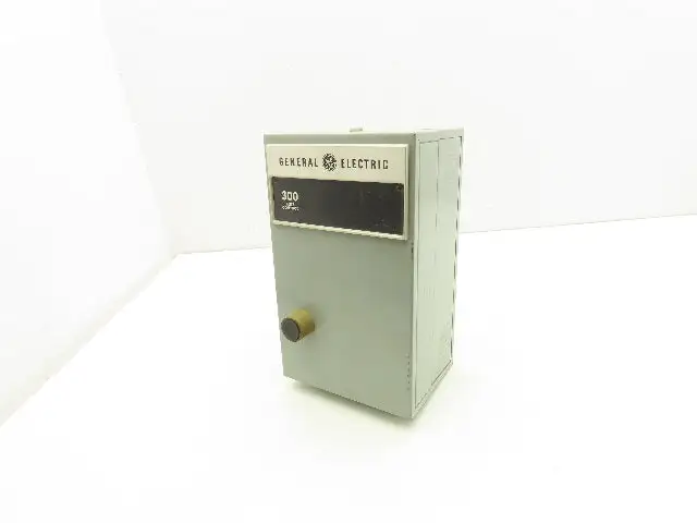 GE CR306A1 Magnetic Motor Starter 600V NEMA 00 Enclosure 3 Pole 9 Amp 120V Coil