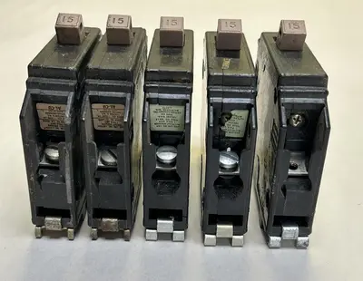USED CUTLER-HAMMER CH115