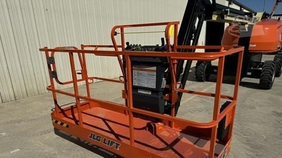USED 2023 JLG 460SJ