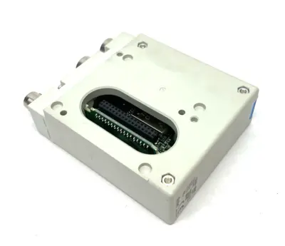 Used SMC COMPACT SERIAL INTERFACE UNIT, PNP 16-POINT, 24VDC PLC Input & Output Michigan US | Maverick Industrial Sales #1089388