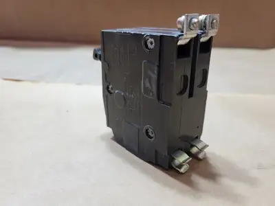 Used SQUARE D QOB260 Switchgears British Columbia CA | Lenmark #1438452