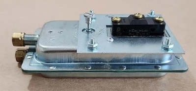 NEW Cleveland Controls AFS-227-161
