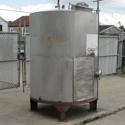 SPC7067  Tank 900 gallon vertical tank, Stainless Steel, conical