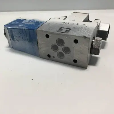 USED VICKERS DG4V-3-2AL-M-P7-H-7-50