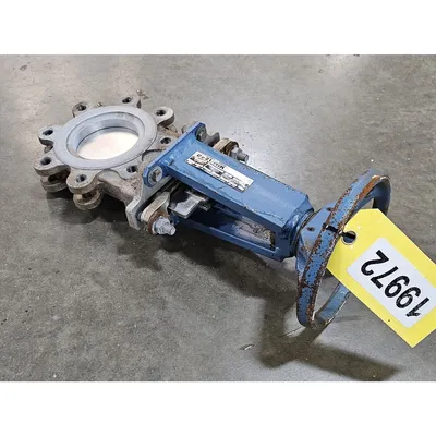 USED DEZURIK 824