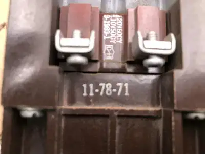 Cutler Hammer Type M 4 Pole Relay 10 A 600V ; 10/20V Coil