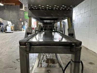 9' Shaker Conveyor
