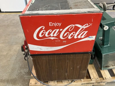 Used COKE MACHINE & WIRE CUTTING MACHINE _UNKNOWN_ Beverage Carbonation Equipment Michigan US | Miedema Asset Management Group #1762472