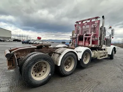Used 2000 FREIGHTLINER CLASSIC FLD120 Conventional trucks Pennsylvania US | Proxy Equipment #1385355