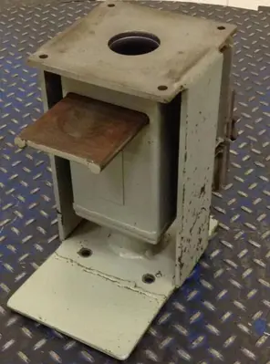 USED METAL FABRICATOR MAGNET512