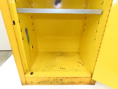 Justrite 25710 Suregrip Flammable Safety Cabinet 12 Gal Yellow Manual Close