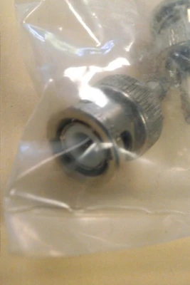 NEW Amphenol 31-4700