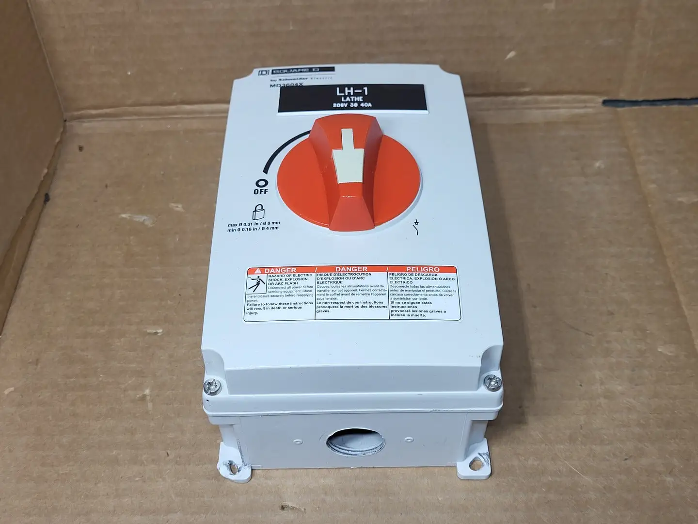 NEW SQUARE D MD3604X