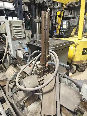 USED 1997 UNIVERSAL AUTOMATIC MACHINE 5.5