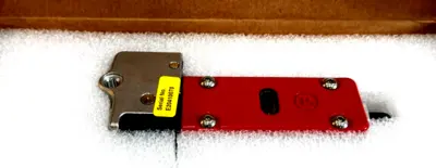 NEW FORTRESS NO4T6ST401T03116D1GM SAFETY INTERLOCK SWITCH