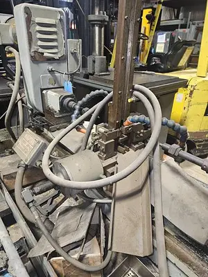 USED 1997 UNIVERSAL AUTOMATIC MACHINE 5.5