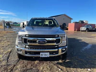 2022 FORD F-550 XLT SUPER DUTY Hooklift | Title Equipment & Recreation Inc. (1)