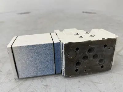 USED MOOG D661-5009