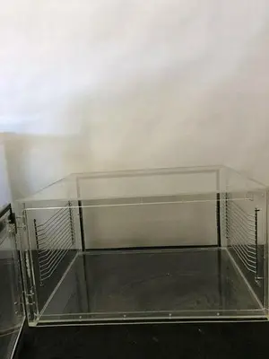 TERRA UNIVERSAL 23''x17''x12'' DESICCATOR