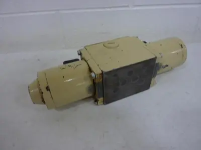 USED REXROTH 4WE10J11LG24NZ5L