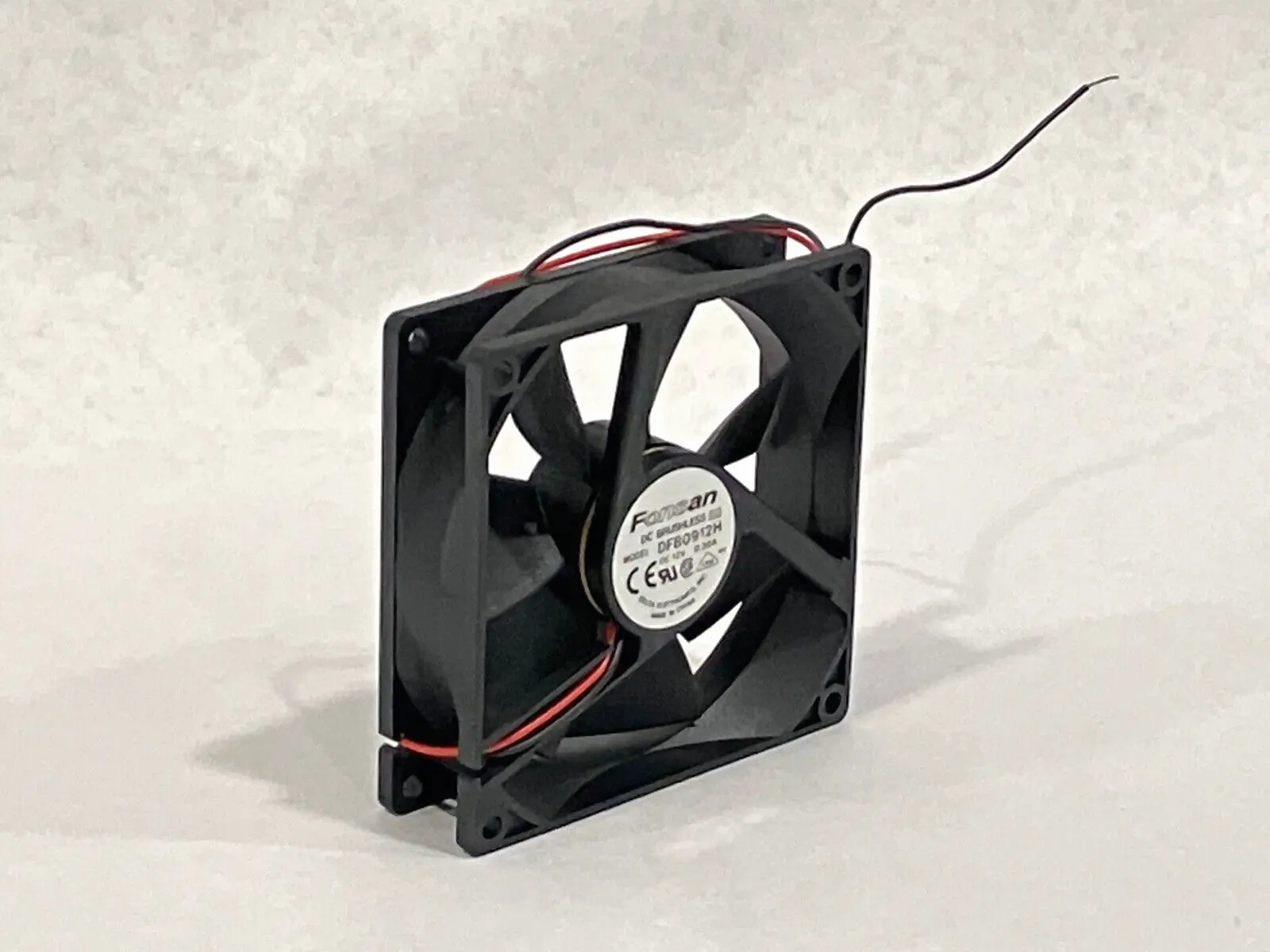 DFB0912H | Fonsan  DC Brushless Fan 12V 0.3A - Open box