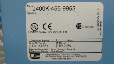 United Electric J400K-455 9953 Differential Pressure Switch 5 to 80" wcd Used