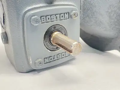 New | in-Stock Boston Gear Worm Gear Speed Reducer 40:1 0.17HP Speed Reducers Michigan US | Maverick Industrial Sales #1398443