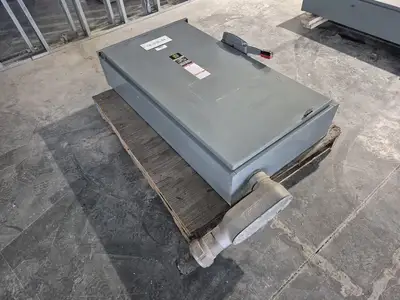 USED SQUARE D CH365R