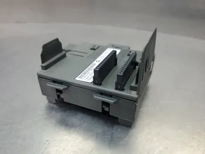 Siemens SIMATIC S7 6ES7 195-7HG00-0XA0 Bus Module. 3E-20