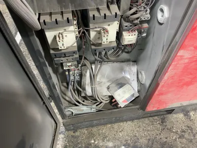 Used 2018 CHICAGO PNEUMATIC CPE100 Rotary Screw & Sliding Vane Air Compressors Ohio US | HGR 24 #1048069