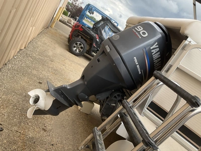 USED 2005 PREMIER 225 LEGEND