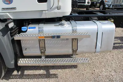 New | in-Stock 2026 MACK GRANITE 64BR Cab Chassis trucks Texas US | Roll Off Truck World #1491868