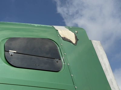 Used 2006 FREIGHTLINER COLUMBIA TANDEM AXLE SEMI TRUCK Conventional trucks Michigan US | Miedema Asset Management Group #1287701