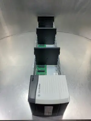 USED Allen-Bradley 1756-A17/B L01