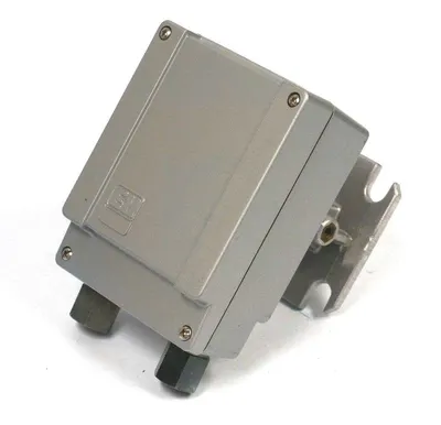 NEW ENDRESS + HAUSER QR-30 TRANSMITTER 24VDC, DBP-PRUEF.-NR.AGB-264