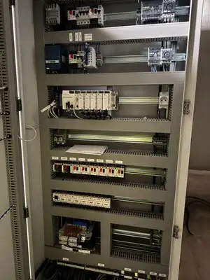 Used _UNKNOWN_ _UNKNOWN_ Ion Exchange Equipment FR | Apex Auctions #1552325