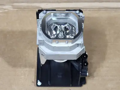 USED MITSUBISHI VLT-XL550LP