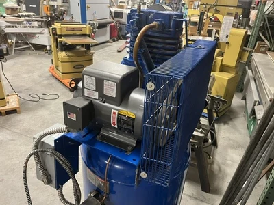 Used QUINCY QTV-5 Tank Mounted Air Compressors New York US | MachineryMax #1502463