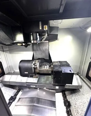 2017 DOOSAN DNM 200/5AX Vertical Machining Centers (5-Axis or More) | Midstate Machinery (4)