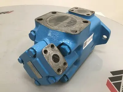 USED VICKERS 3520V25A8
