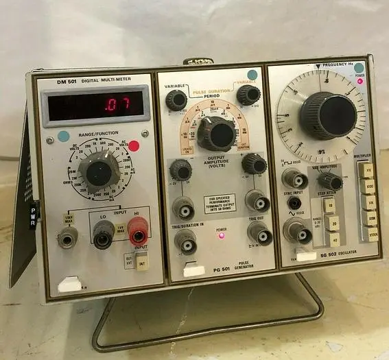 TEKTRONIX DM501 DIGITAL MULTIMETER, PG501 PULSE GENERATOR, SG502 Oscillator