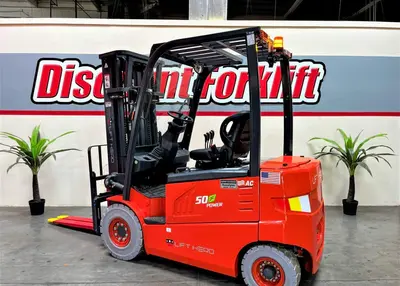 USED 2024 LIFT HERO LG25B