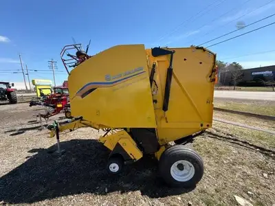 New | in-Stock 2026 NEW HOLLAND ROLL-BELT 450 UTILITY Square Balers Maine US | Beauregard Equipment #1511354