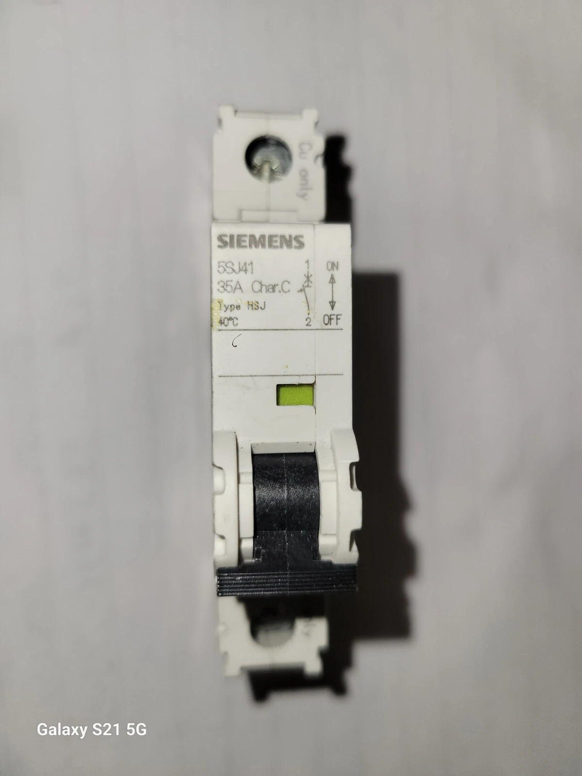 USED SIEMENS 5SJ4135-7HG40