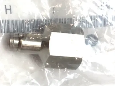 | SMC KQG2F03-N02 One-Touch Fitting 5/32" Tube 1/4" NPT Female - New