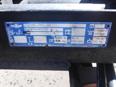 Used 2019 CASCADE FORK POSTIONING SIDE SHIFTER 10,000LBS Forklift Attachments California US | Western Trencher & Equipment, Inc. #1497737