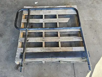 Toromont SS1147 Handrail RH M18222, for CAT 390F