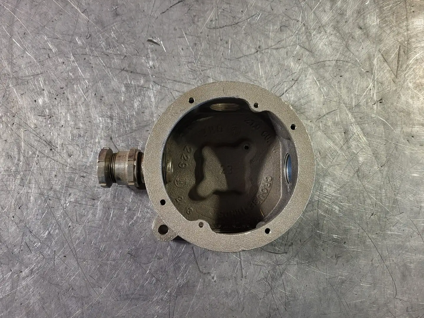 NEW CROUSE-HINDS GRF229