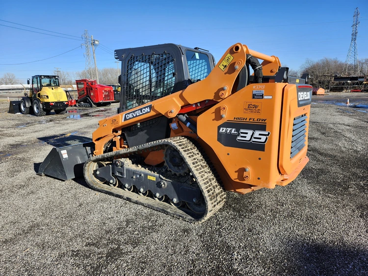 Used _UNKNOWN_ _UNKNOWN_ Compact Track Loaders Indiana US | B&W Equipment Co. #1088661